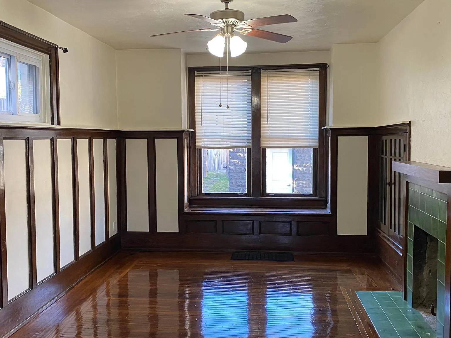 4 bed, 1.5 bath, 1512 sqft, $1,900 — Photo 4