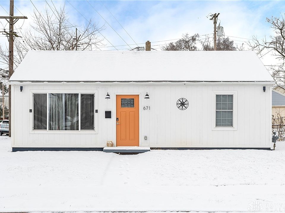 1st image of 671 Latham St