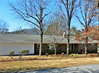106 Royal Oaks St, Poteau, OK 74953
