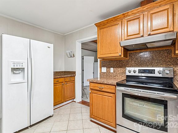 5th image of 4019 Allwood Dr