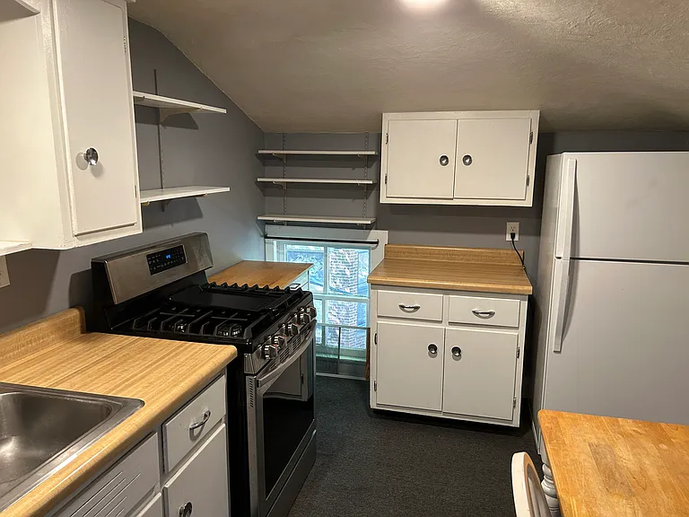 1110 W Wayne St #4 — Photo 7