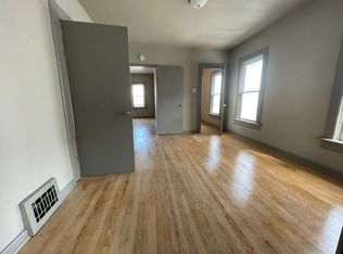 2465A N 9th St #2B-1BA, Milwaukee, WI 53206