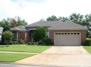 253 Mango Ln, Freeport, FL 32439