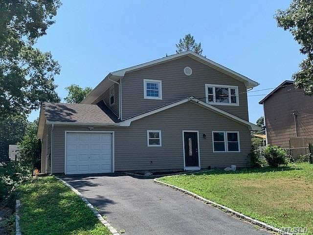 1st image of 132 Alcolade Dr E