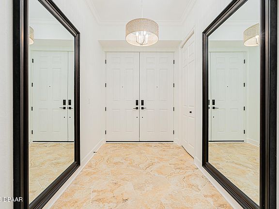 4th image of 2855 Atlantic Ave Unit 303
