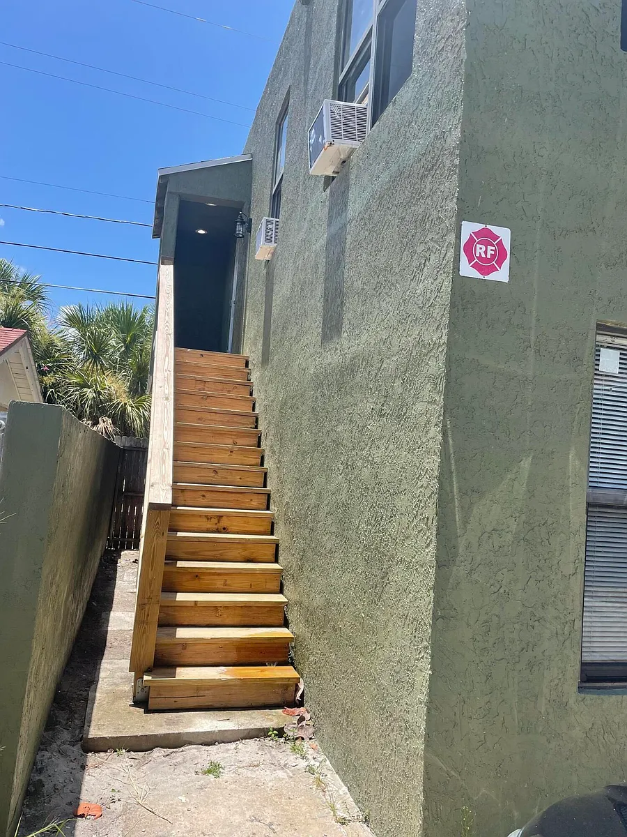 Building Photo - 432 15th St #2