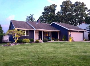 253 Grace Ct, Crown Point, IN 46307