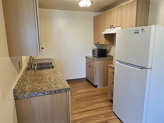4th image of 1336 9th St S #5