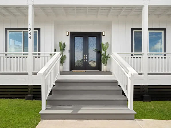 1244 Nohea St, Kalaheo, HI 96741