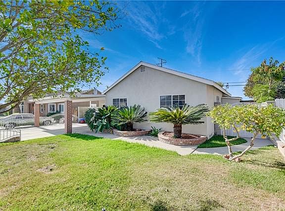 4th image of 7903 Appledale Ave