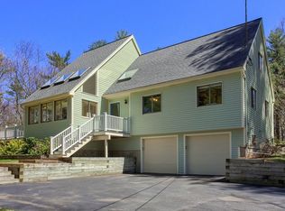 54 Flavell Rd, Groton, MA 01450