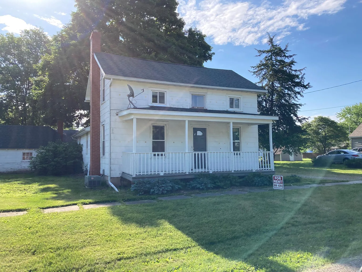706 Pine St — Photo 2