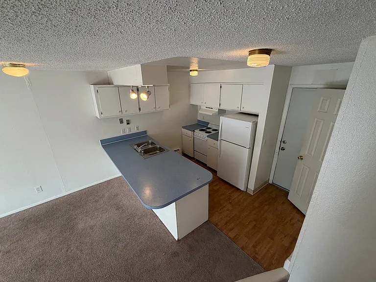 1065 University Ave #217 — Photo 6