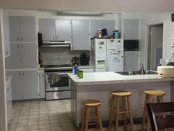2nd image of 579 Sperbeck Way