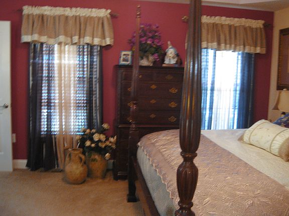 Master Bedroom 1st floor