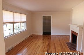 3rd image of 1753 Beaumont Dr