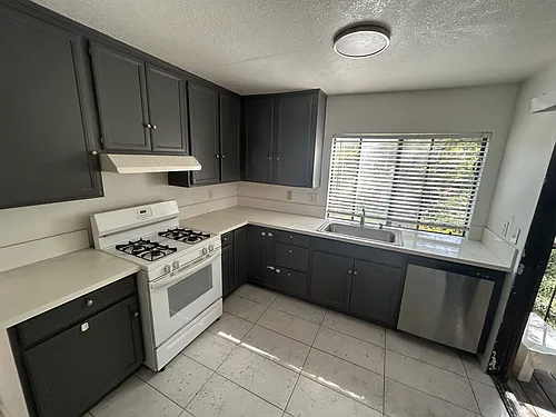 104 Avenida Las Brisas #D Photo 1
