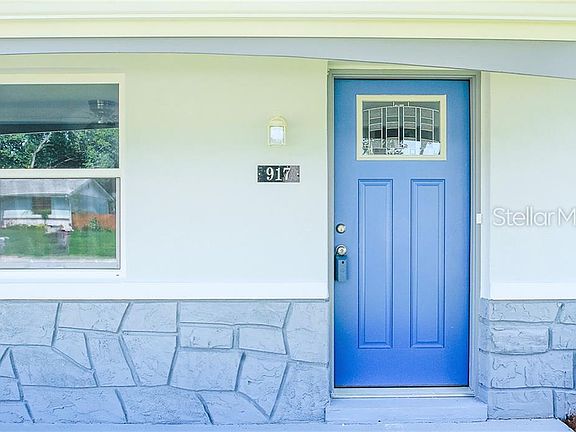 3rd image of 917 Gaines Way Dr