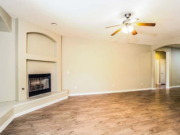 3rd image of 43727 Verella Ct #1