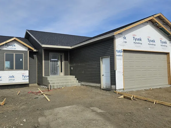 3900 Platinum St, Bismarck, ND 58503