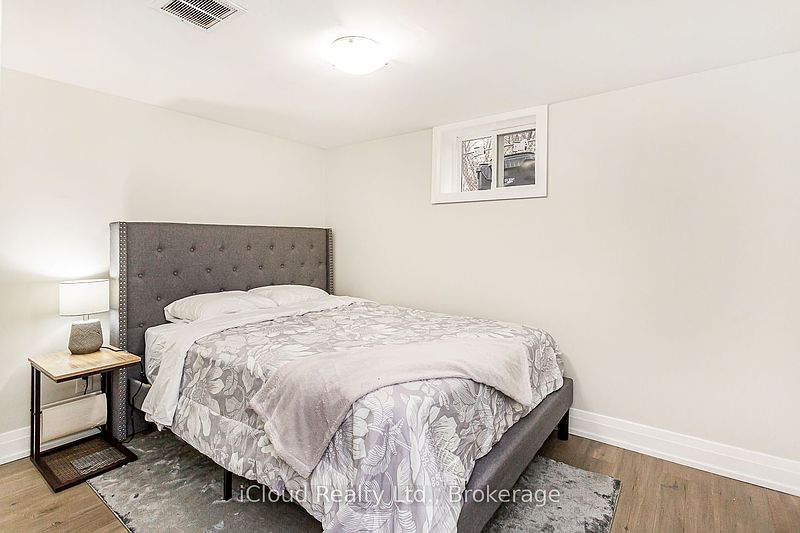 Toronto House for rent - 5 Bedrooms — photo 31