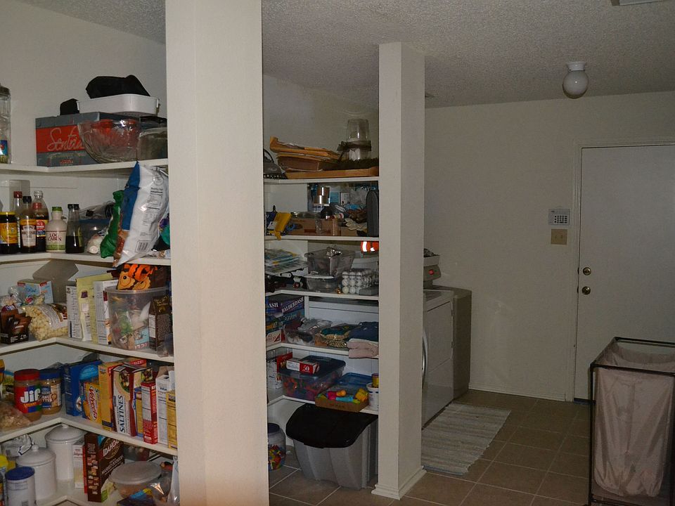 Huge pantry!