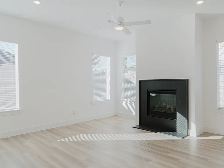 11661 Liberty Commons Ct — Photo 5