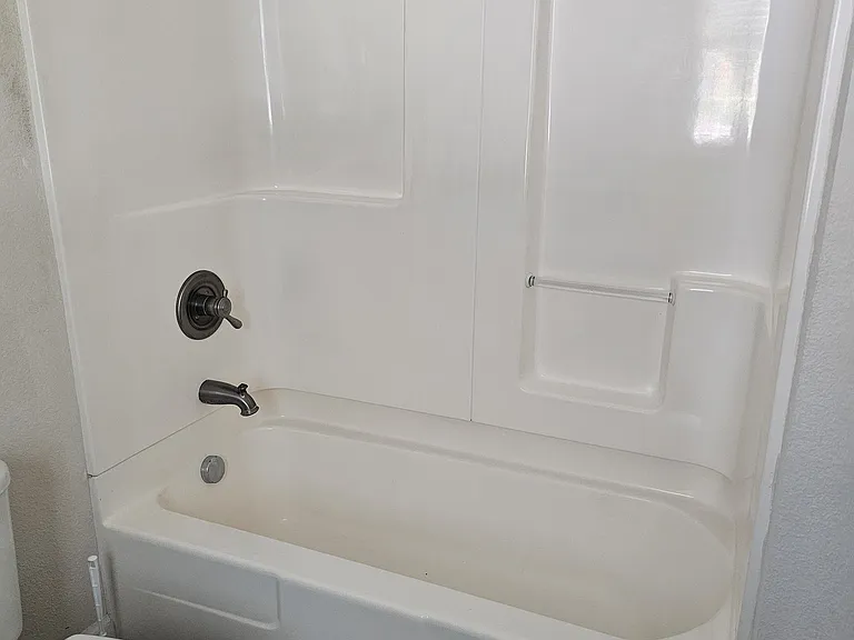 1233 Rockwood Ct — Photo 32