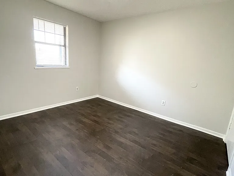 1711 McConnell Ave — Photo 3