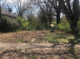 1752 Temple Ave, College Park, GA 30337