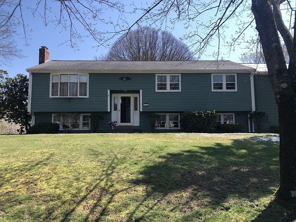 2nd image of 6 Stonybrook Rd