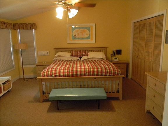 5th image of 1110 E Benson Lake Dr