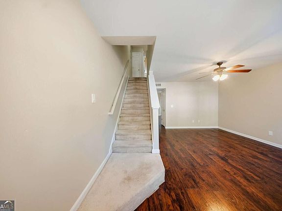 3rd image of 6357 Wellington Walk Way