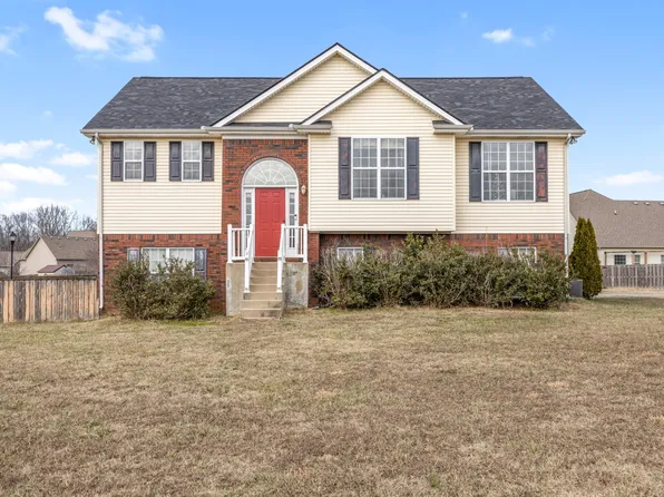 205 Emerald Cir, Pleasant View, TN 37146
