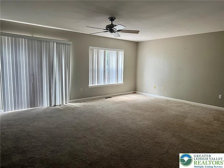 6510 Pioneer Dr — Photo 7