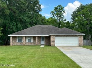 2605 Rogers St, Picayune, MS 39466