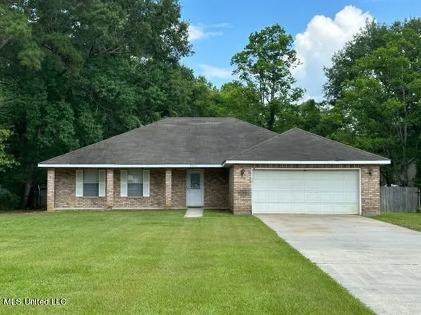 2605 Rogers St, Picayune, MS 39466