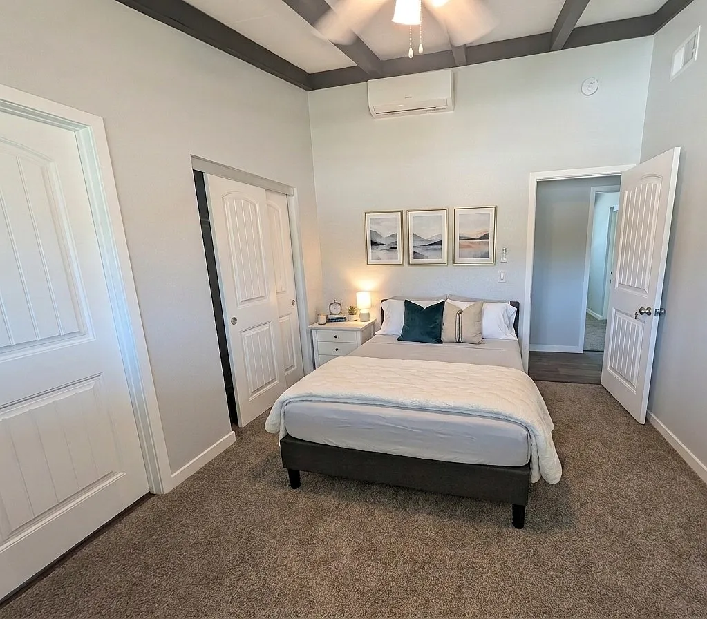 1 bed, 1368 sqft, $1,350 — Photo 2