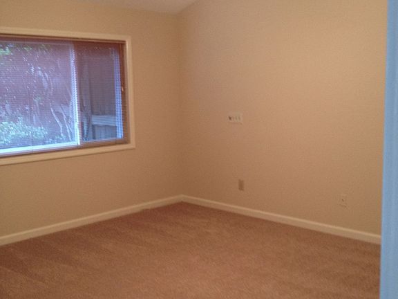 Master Bdrm w/ Vault Ceiling