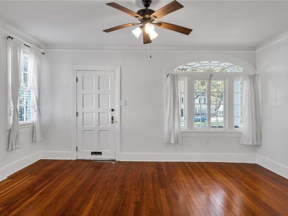 5th image of 6216-18 Fontainebleau Dr