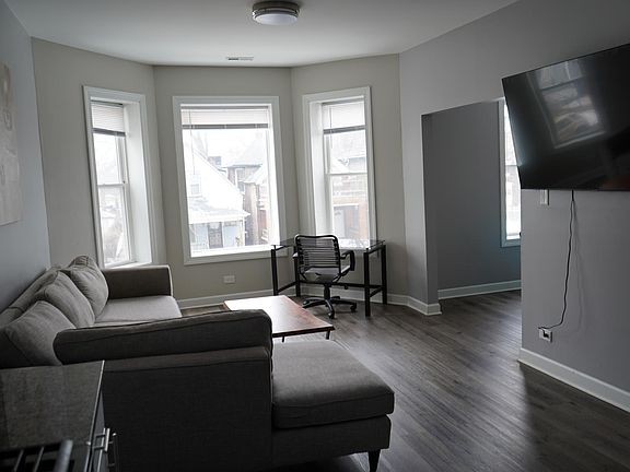 3rd image of 7811 S Marquette Ave #2