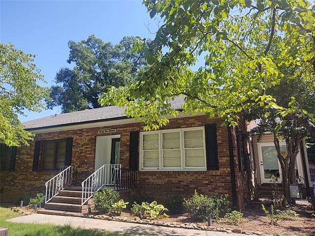 2nd image of 2300 Davis Park Rd