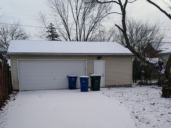 4th image of 638 Binns Blvd