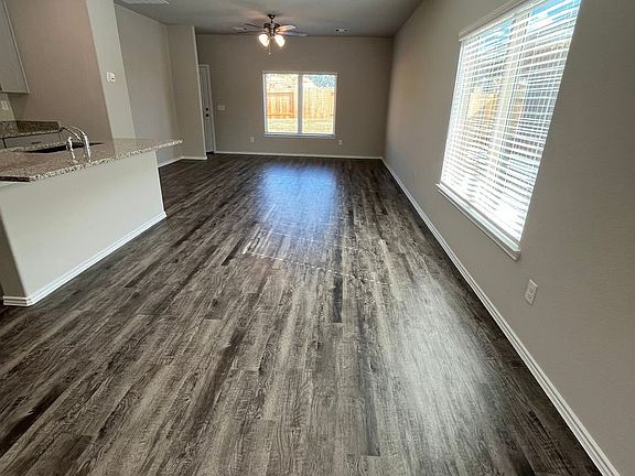 3rd image of 5935 Hollyhock Ln