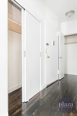 Rented by Plaza Real Estate Group | media 20