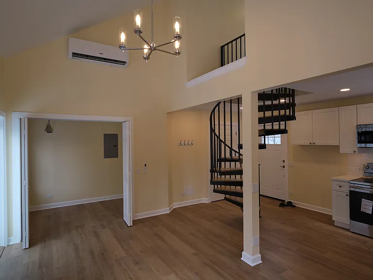 829 Gaffield Pl #R — Photo 2