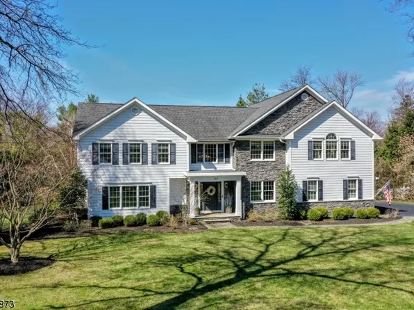 219 Wayfair Cir, Wyckoff Twp., NJ 07417