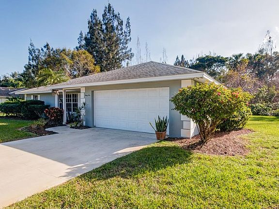 3rd image of 35 Forest Park Dr