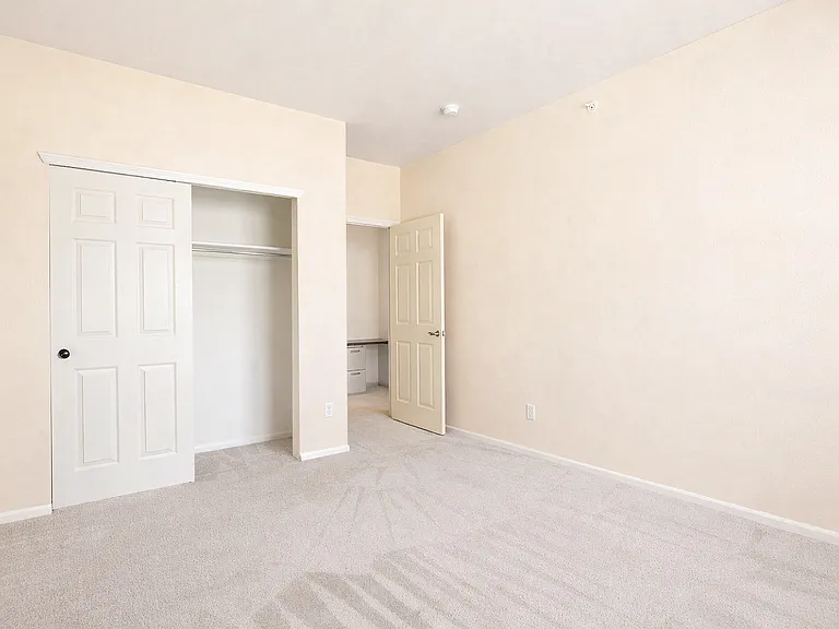1574 Olympia Cir #203 — Photo 23