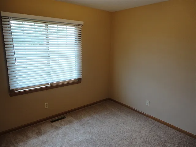 5958 Durrington Dr — Photo 7